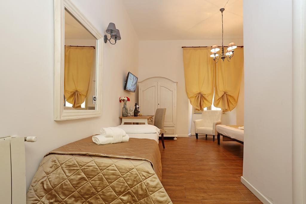 Juno Pantheon Guest house